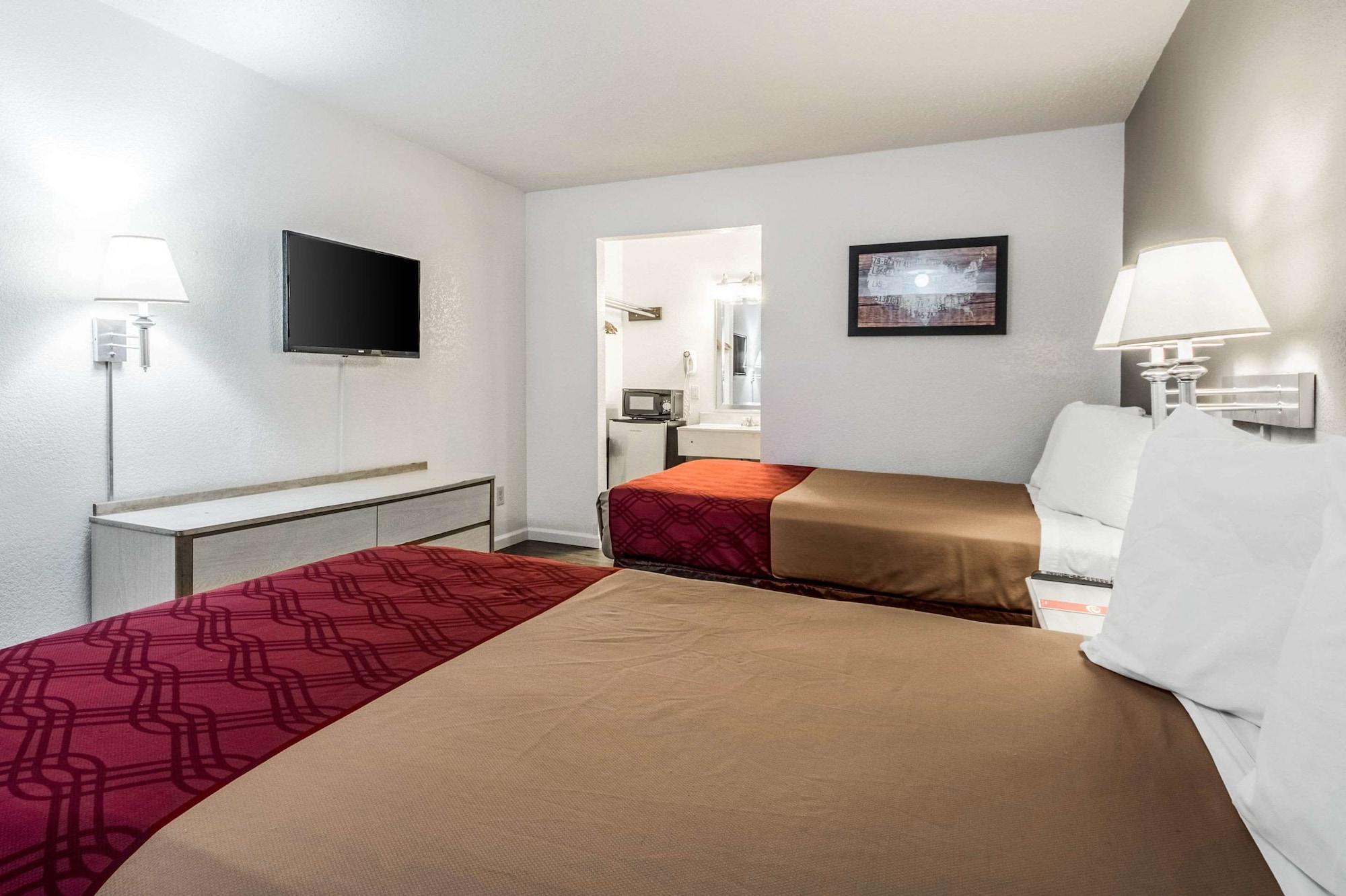 Econo Lodge Airport I-35 North Farmers Branch Buitenkant foto