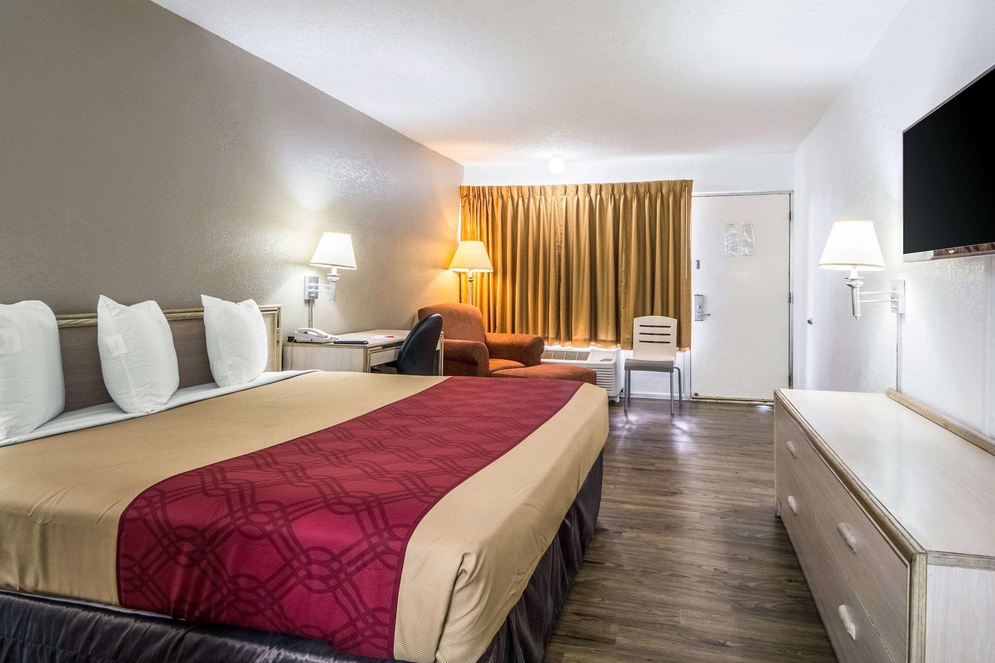 Econo Lodge Airport I-35 North Farmers Branch Buitenkant foto
