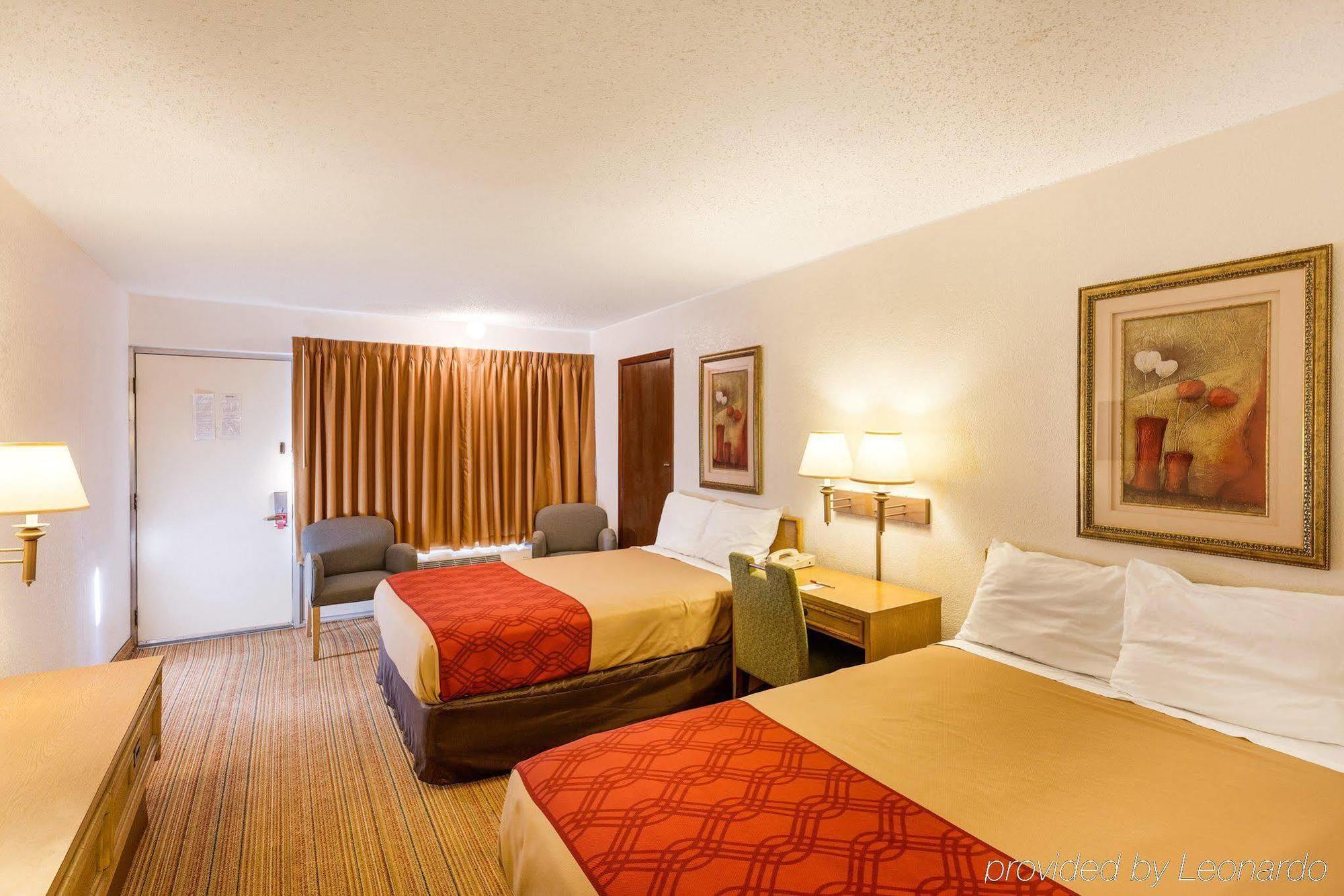 Econo Lodge Airport I-35 North Farmers Branch Buitenkant foto