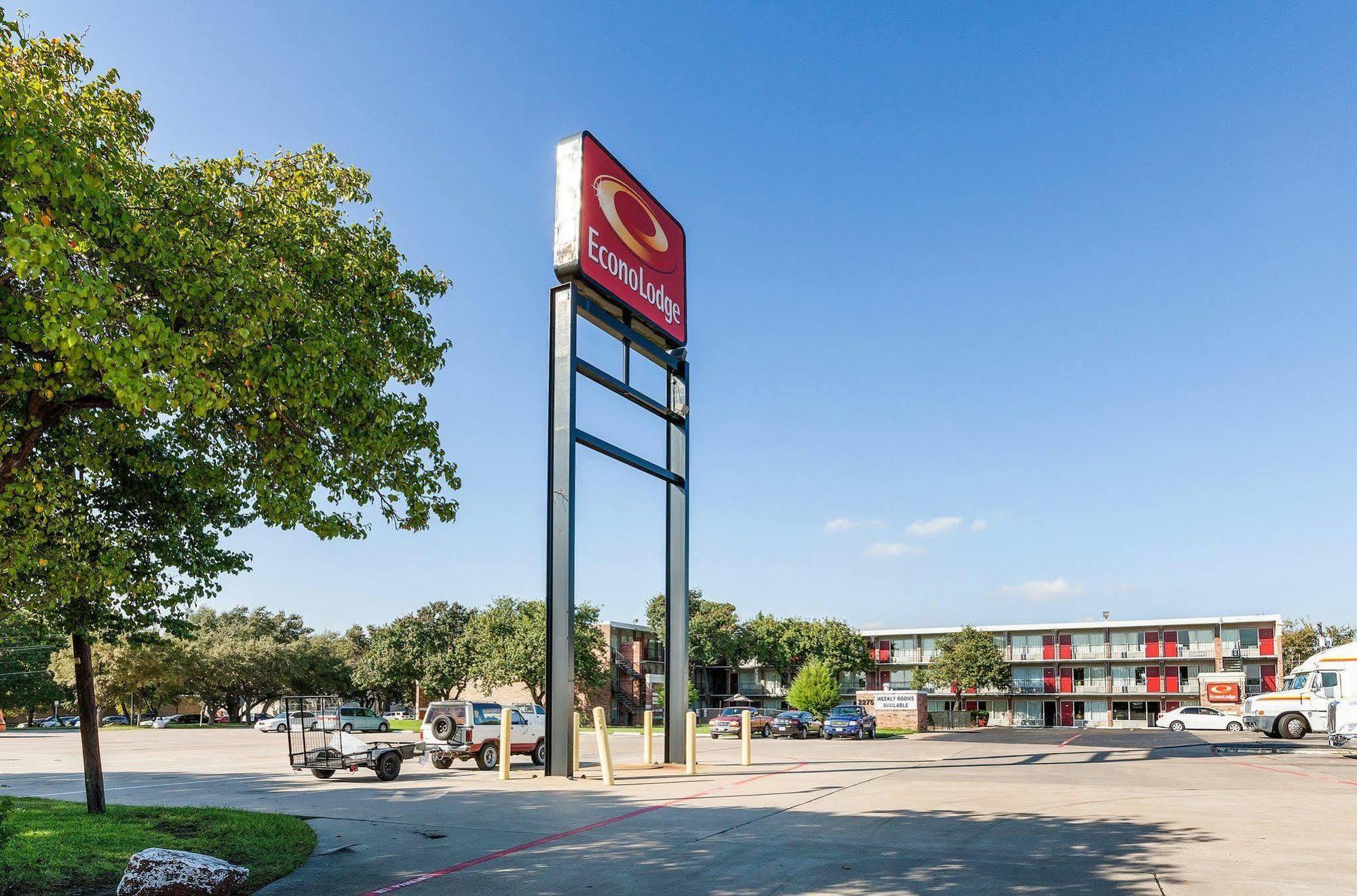 Econo Lodge Airport I-35 North Farmers Branch Buitenkant foto
