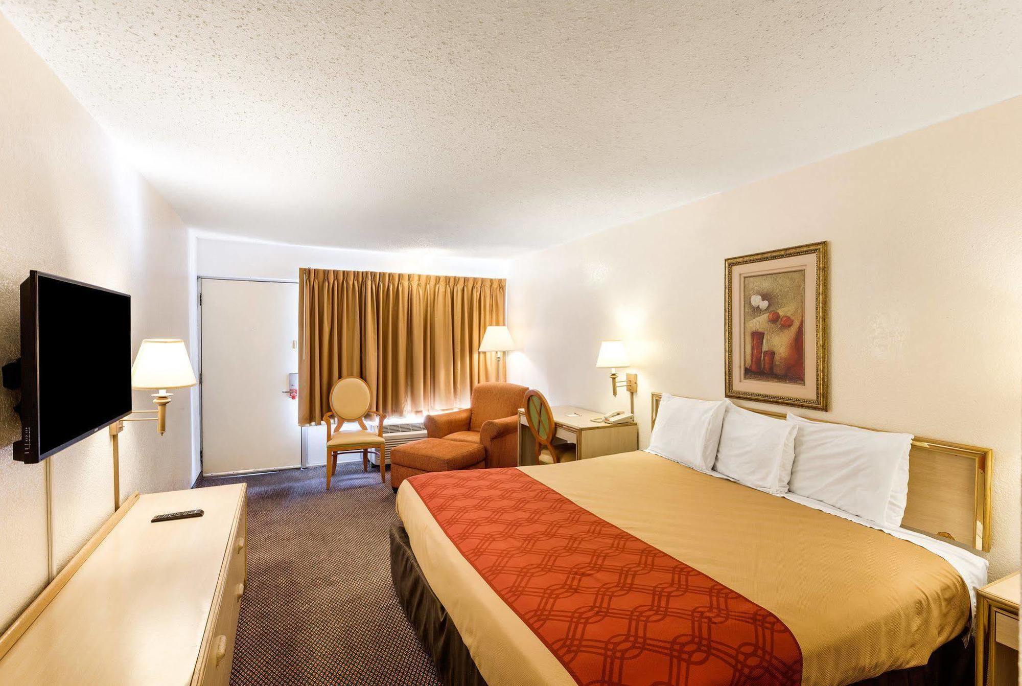 Econo Lodge Airport I-35 North Farmers Branch Buitenkant foto