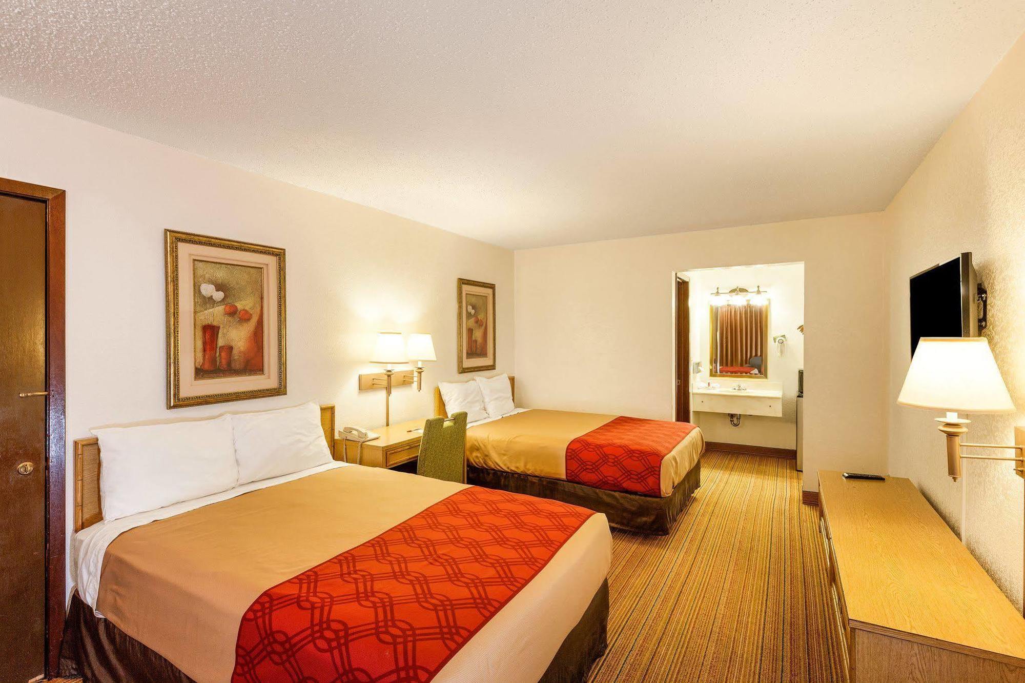 Econo Lodge Airport I-35 North Farmers Branch Buitenkant foto