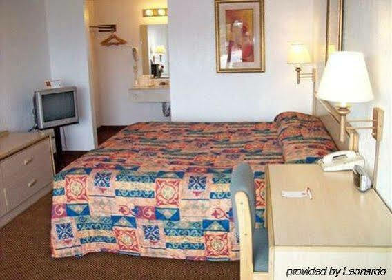 Econo Lodge Airport I-35 North Farmers Branch Buitenkant foto
